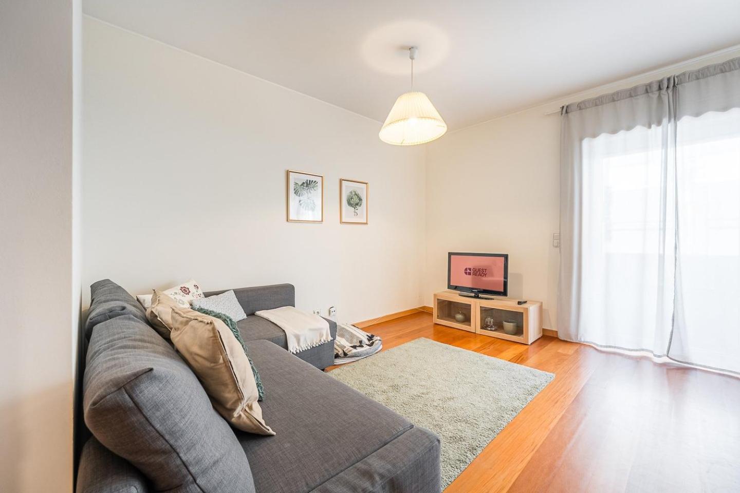 Guestready - Cityscape With Balcony Apartamento Oporto