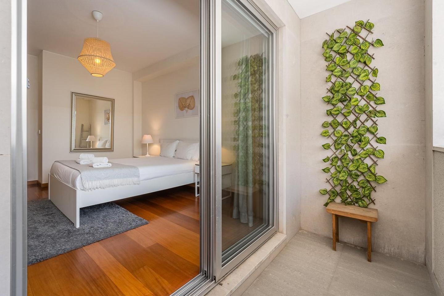 Guestready - Cityscape With Balcony Oporto